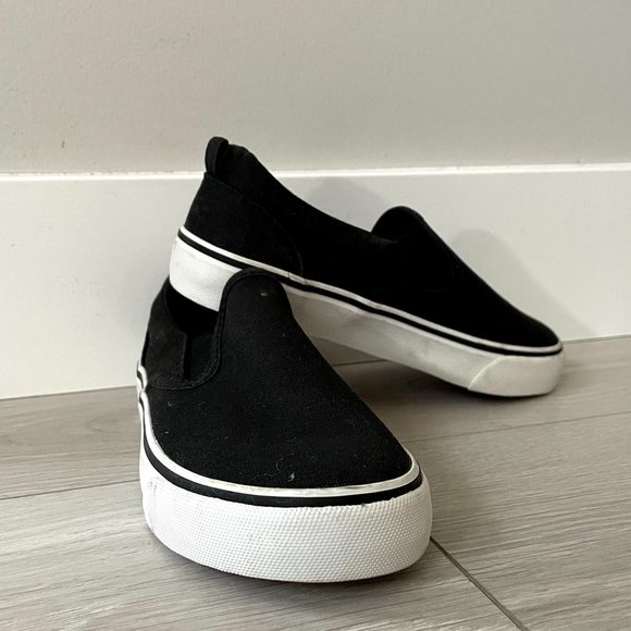 Old Navy Canvas Sneakers (**Free with purchase) - Picture 1 of 7